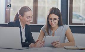 Leveraging Websites and E-Commerce for SME Business Development and Problem Solving